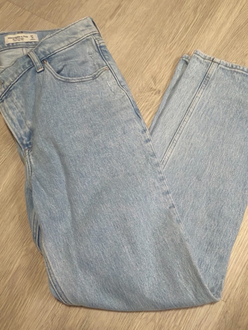 Abercrombie - 90s Straight Ultra High Rise - Size 27/4S